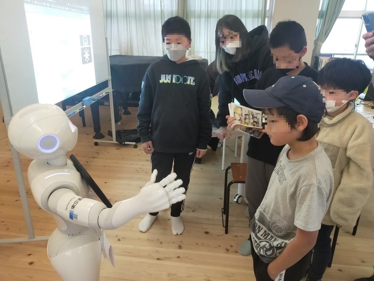 【コラーニングスペースの活用例】小学生向けプログラミング教室開催